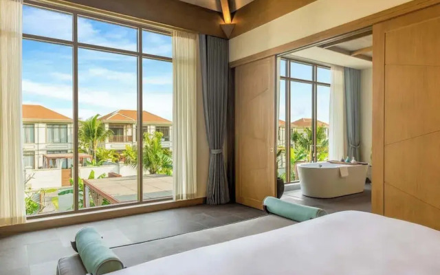 Luxe 3BR Villa: Private Pool & Resort Perks!