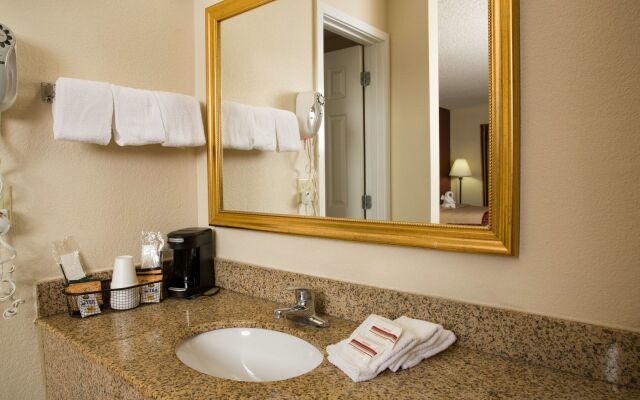 Red Roof Inn & Suites Pigeon Forge - Parkway