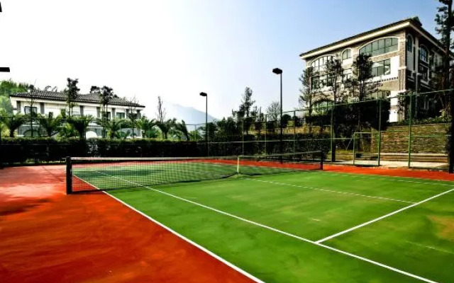 Chishui Yangtze Peninsula Hotel