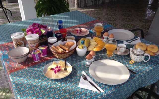 Bed & Breakfast To-Co