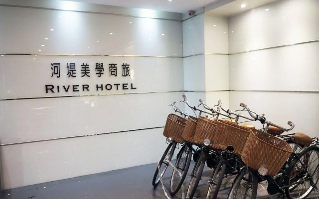 The Riverside Hotel Esthetics