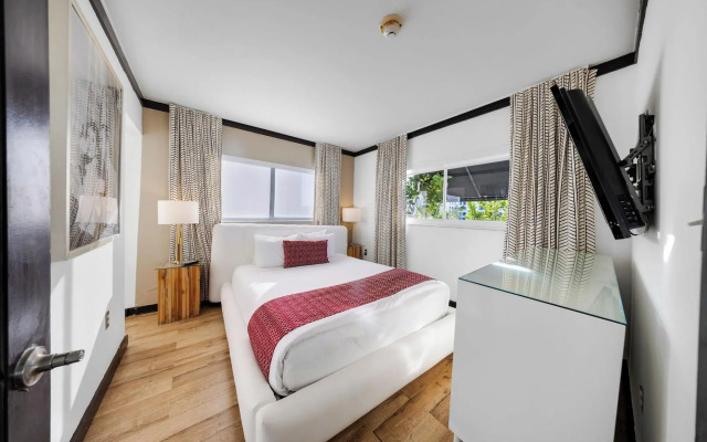 The Shoreline Suites