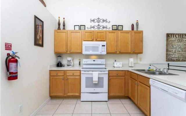 133 Beautiful Home With Lake View