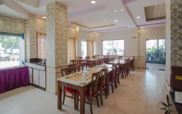 Fabhotel Satish Executive Hinjewadi