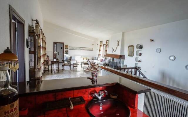 Sonia Rustic Mansion - 5bd 30 Sec Walk T