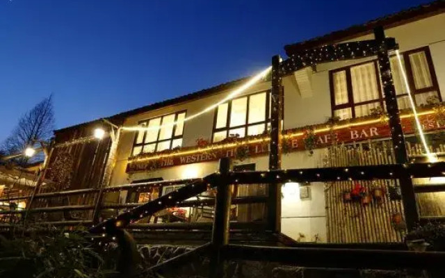 West Time Hot Spring Hostel