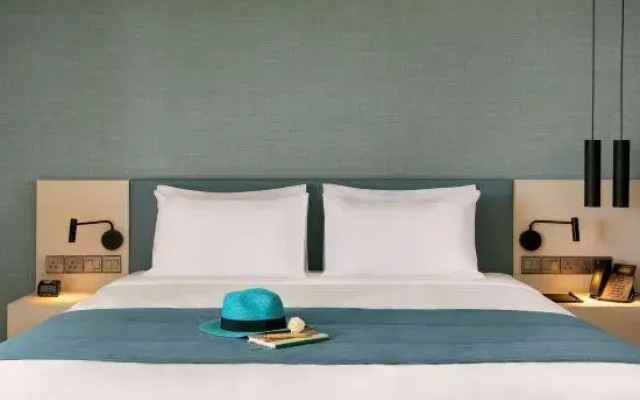Mercure Larnaca Beach Resort