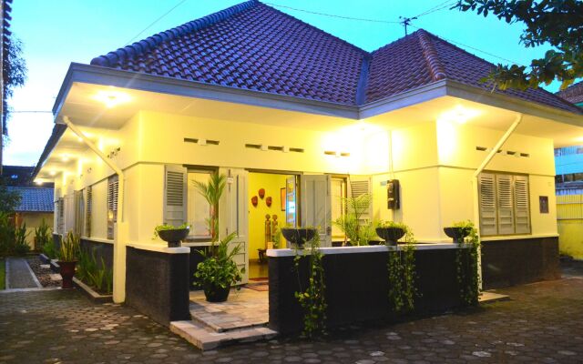 The Kresna Hotel