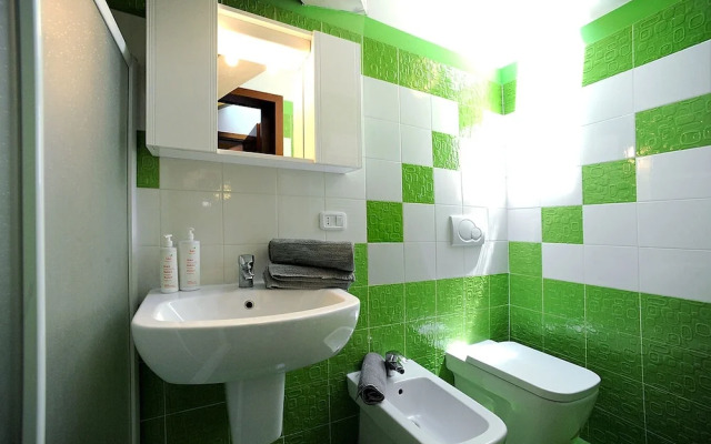 Uno Sguardo sui Tetti by Wonderful Italy