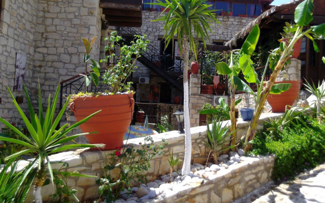 Stone Village Hotel Apartments
