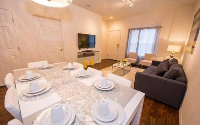 Lucaya Village 3 Bedroom