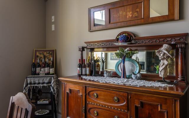 Brookside Inn Boutique Hotel