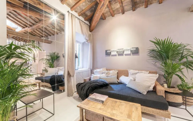Navona Luxury & Charming Apartment