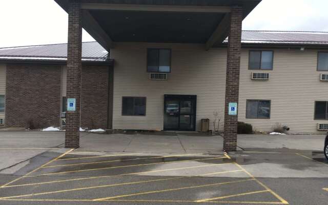 AmericInn by Wyndham Viroqua