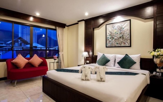 Amici Miei Hotel (SHA Certified)