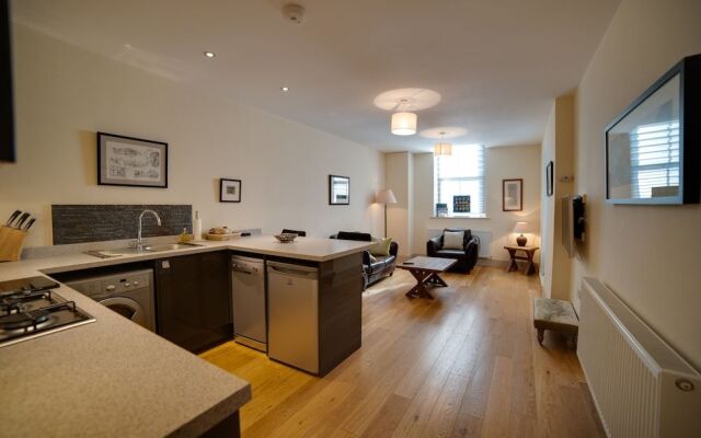 Cs Serviced Apartments