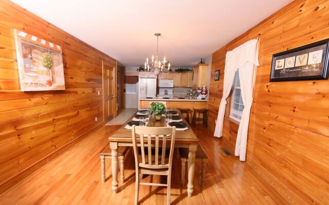 Pinnacle View 7C - Three Bedroom Chalet