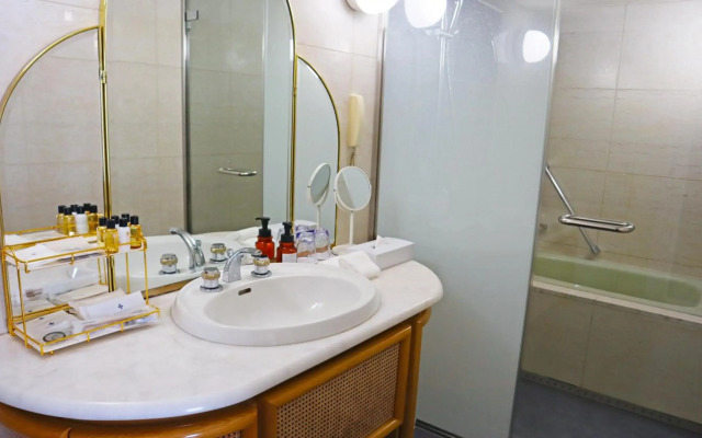 Premier Hotel Nakajima Park Sapporo