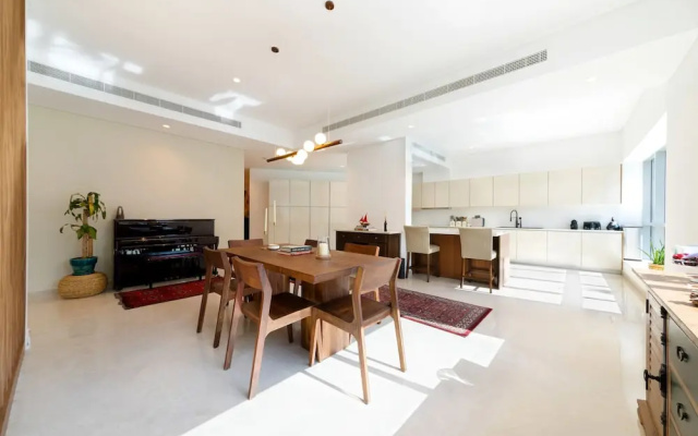 Maison Privee - Stunning 3-Floor Villa w/ Kids Room and Rooftop Terrace over Dubai Marina