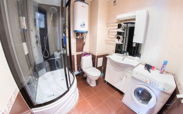 Огни Саратова на ул. Тараса Шевченко, 38/48