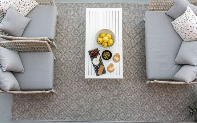 Sanders Port - Sleeky Studio With Roof-top Terrace