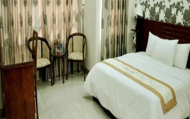 Khách Sạn Nhật Hạ