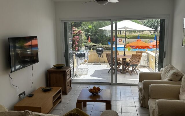 Paradeisos is a Stunning 2-bed House in Polis