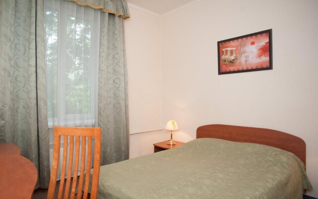 Tourist Hotel
