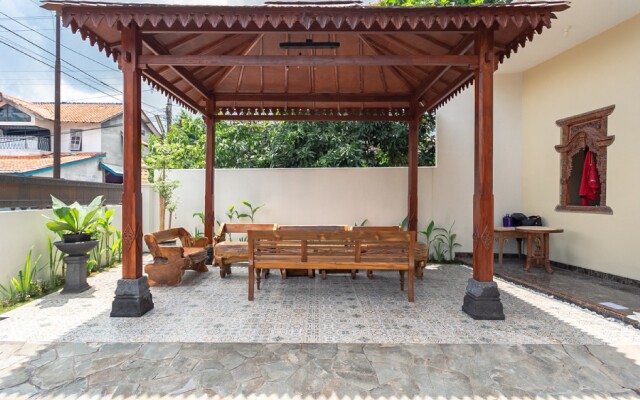 RedDoorz Syariah near Exit Toll Banyumanik