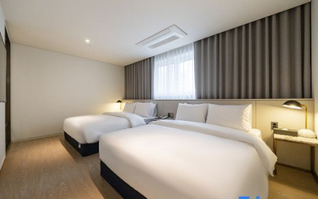 Kimpo Amuse Hotel