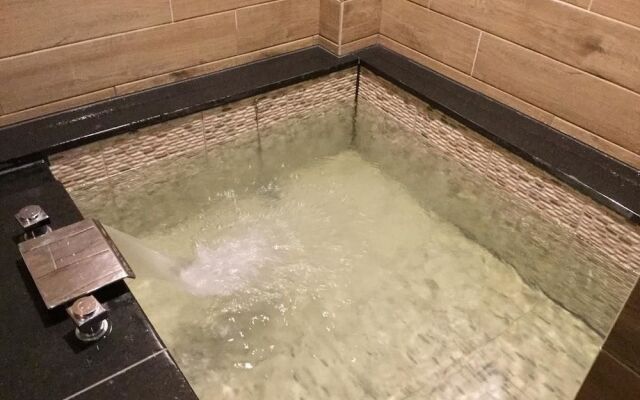 Spoon Hotspring Hotel