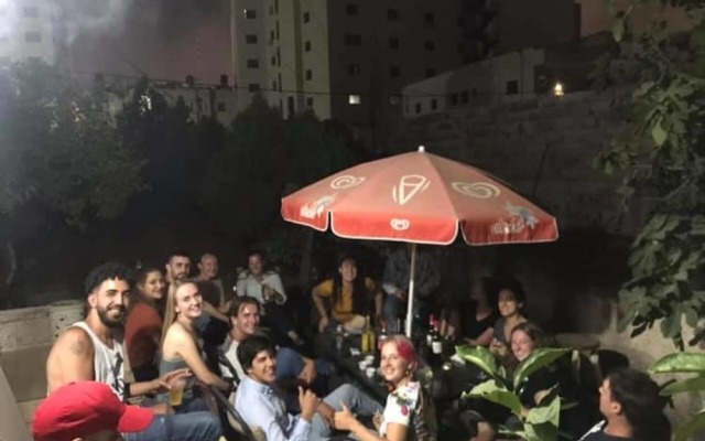 Hommus Hostel (New)
