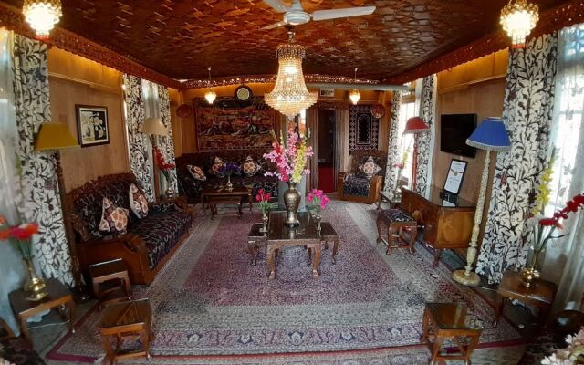 Houseboat Prince Of Bombay