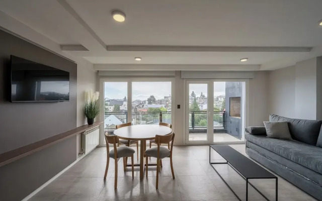 Downtown Apartment, Stunning Views, Terrace PL1 by Apartments Bariloche