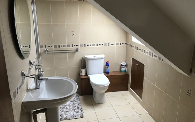Remarkable 4-Bed Apartment