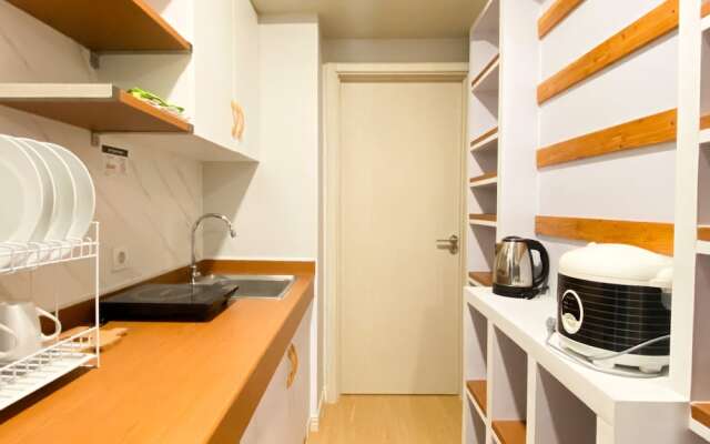 Comfort Stay And Simply 2Br At Meikarta Apartment
