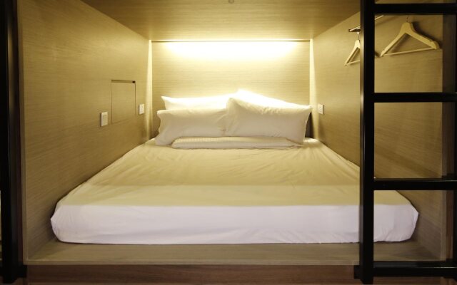 BEAT. Capsule Hostel @ Boat Quay