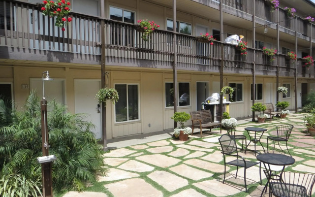 Ocean Beach Hotel
