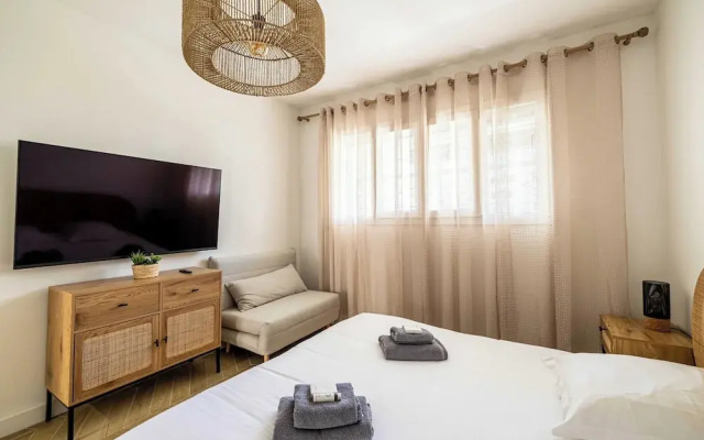 Cozy Renovated Apartment - Martinez