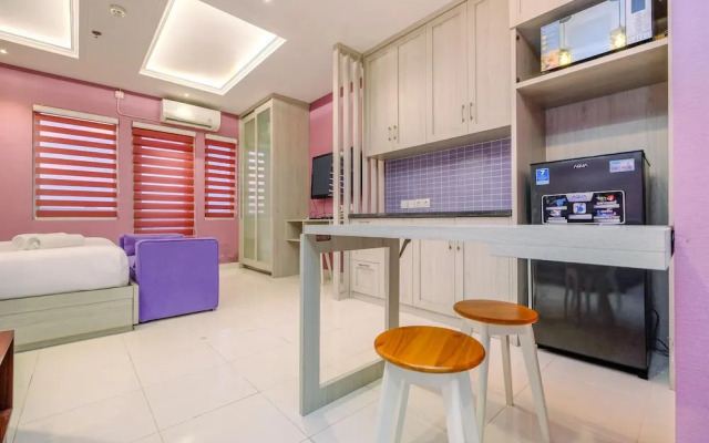 Homey and Modern Studio at Sentul Tower Apartment