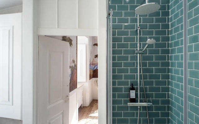 Central Ericeira Apartment With Lift