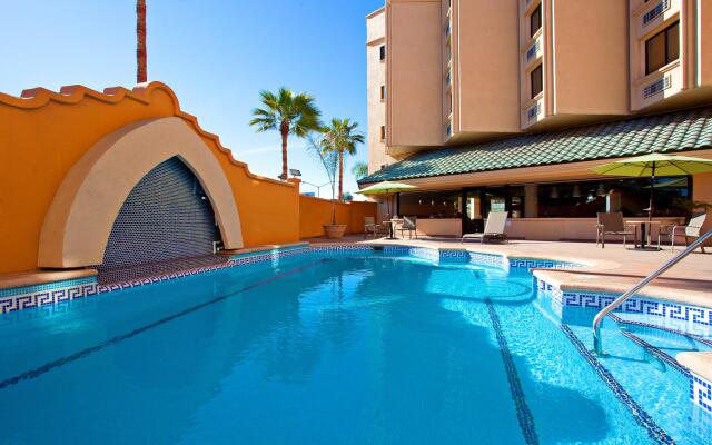Holiday Inn Tijuana Zona Rio by IHG