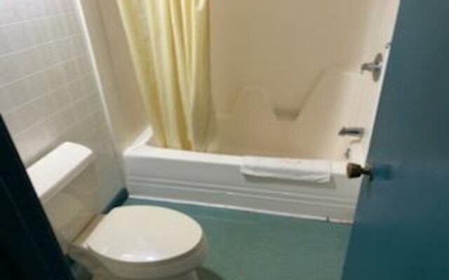 OYO Hotel McCormick Hwy 378, SC