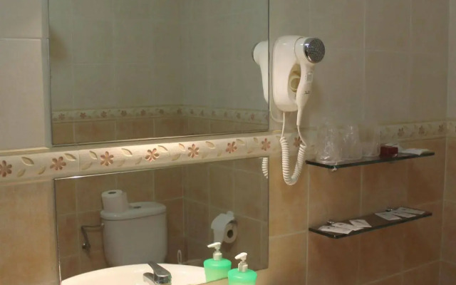 Hostal DP Cristal