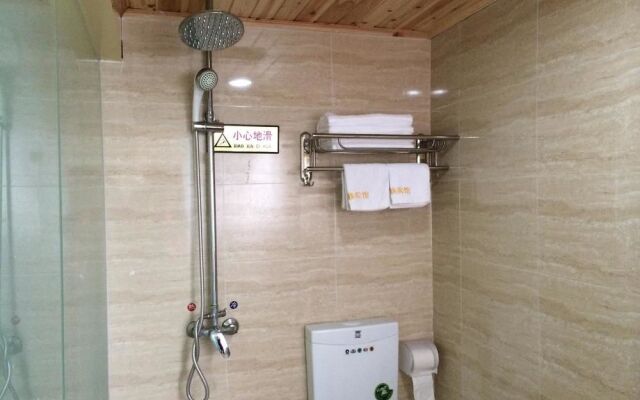 Chengdu Xinlian Hotel