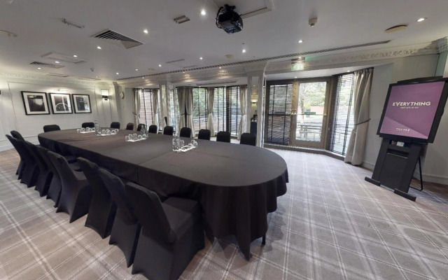 Village Hotel Swindon