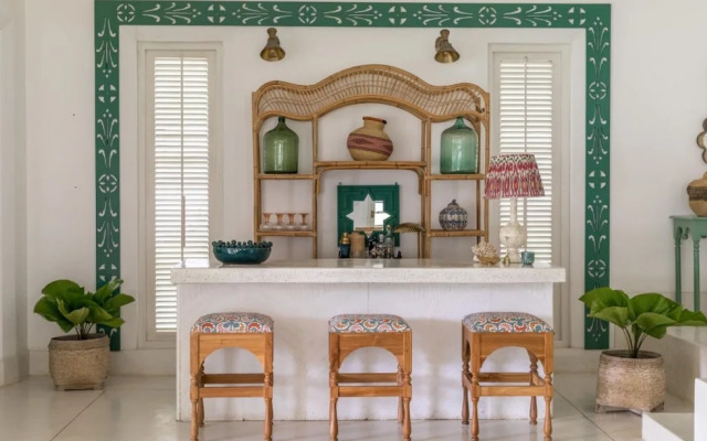 Breathtaking Villa In 02 Acres Of Tropical Walled-in Gardens