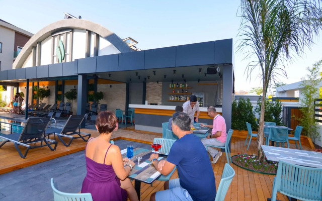 Juglans Suites