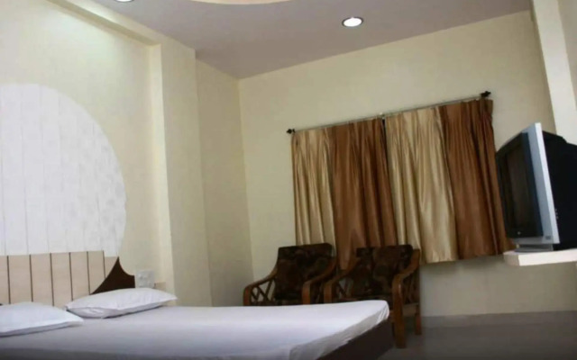 Bajaj Residency by OYO Rooms