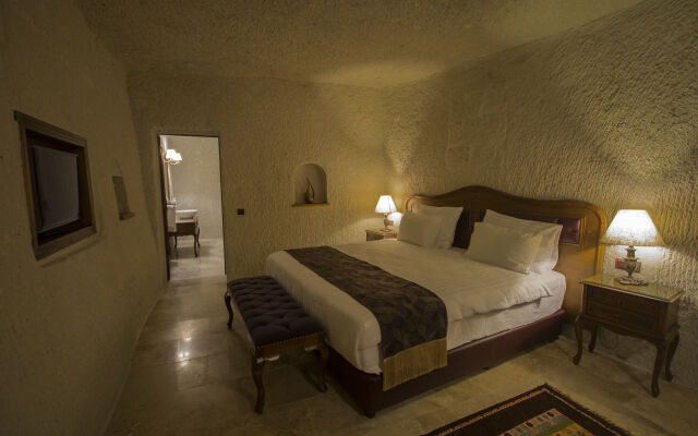 Artemis Cave Suites - Adults Only